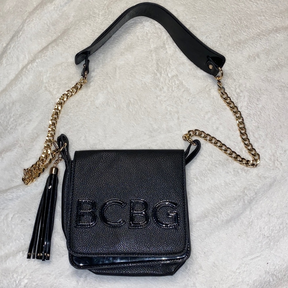 BCBG faux leather crossbody bag fringe tassel gold chain strap thick strap